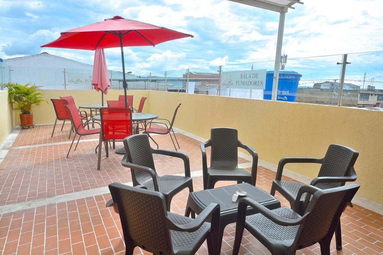 La Pera Hotel Bucaramanga Exterior photo